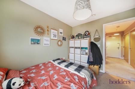 82f28770-9f06-411...