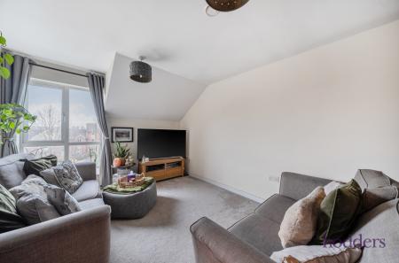 b93e89bb-27e4-47b...