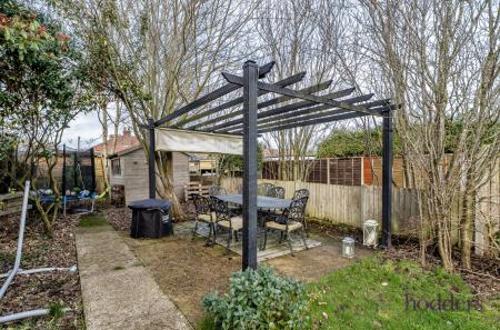 5b6e4c92-d119-421...