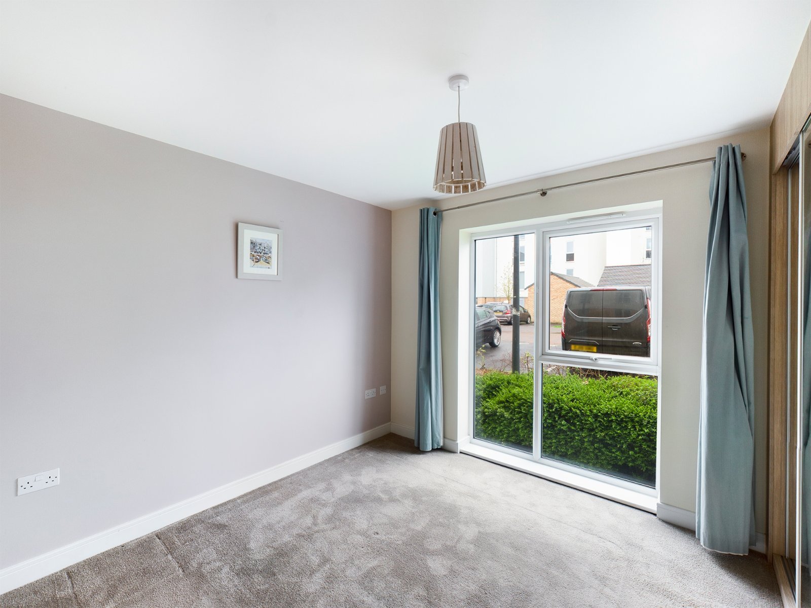 2 bedroom Flat for rent in Addlestone