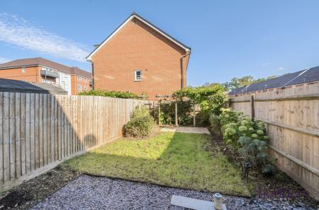 03648b12-2d57-4af...