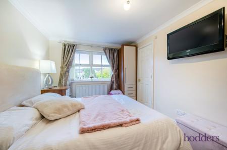 5c56ca18-8798-440...