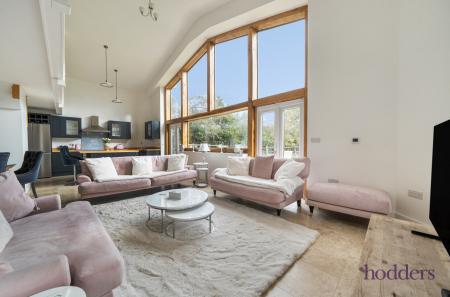 9bc8c0bb-db2d-41c...