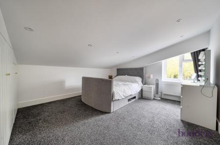 dde2c56a-4761-43b...