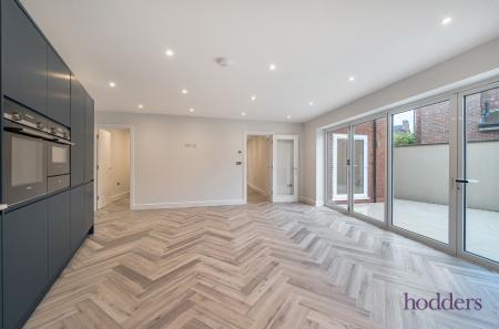 621a5e56-55d6-41c...