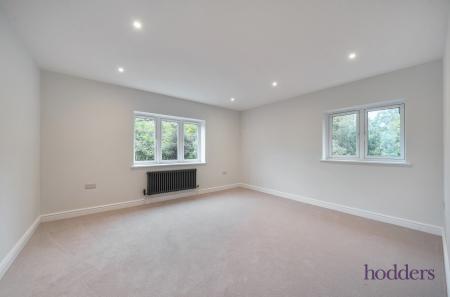 d124769d-768e-4b5...