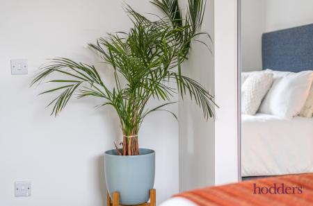 660be039-8347-490...