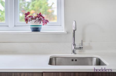 69feb912-d33e-426...