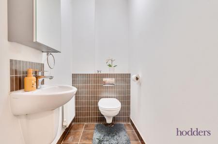 ac336a79-0f62-4fb...