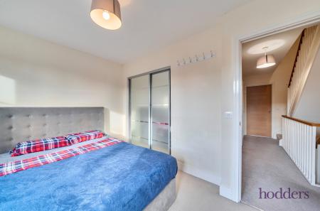 739f3ff7-8dd0-4f0...