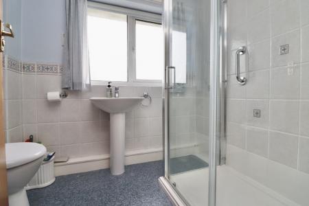 Bathroom (2).jpeg