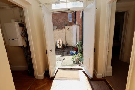 Orchard loft bathroo