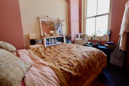 Flat 1 attic bedroom