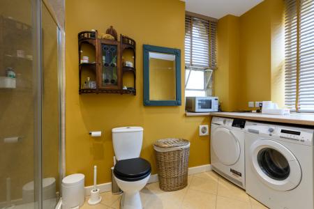 Utility/Shower Room