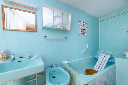 Cottage - Bathroom