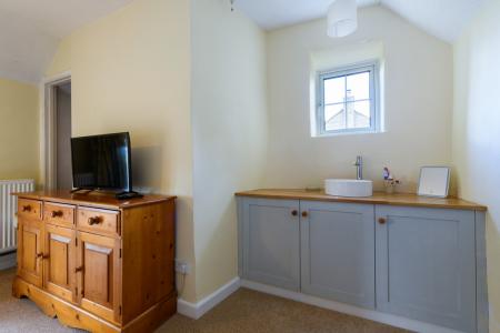 Bedroom sink