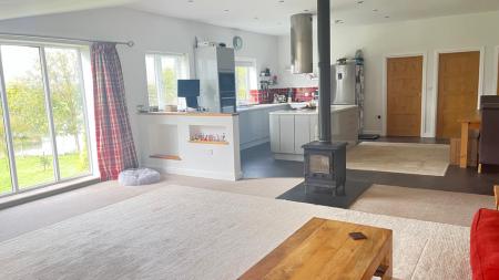 PHOTO-2025-107-08-13