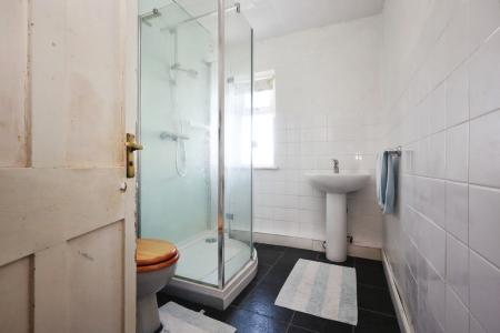 editedimage-365768fc