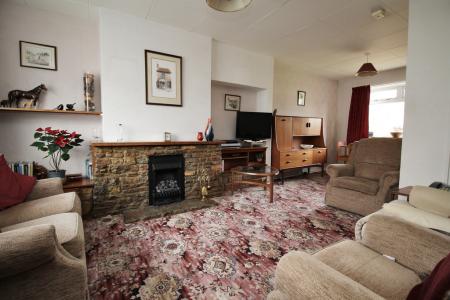 Sitting/Dining Room