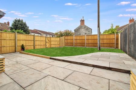 Rear Garden (3) (1)d