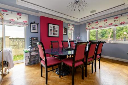 Kitchen/Breakfast Ro