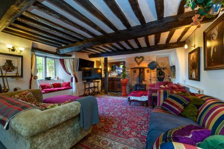 8E173A91-8942-49D2-9