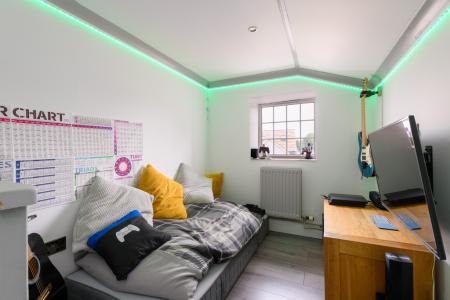 Attic Room/Den