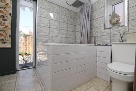 Ground Floor Bathroo