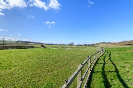 aTEK HiRes 250227 05