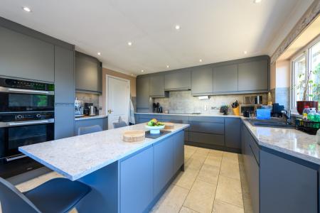 Kitchen/Breakfast Ro