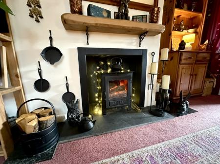 F186C723-0F7A-475D-8