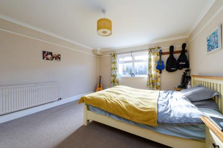 Reception Room/ Bedr