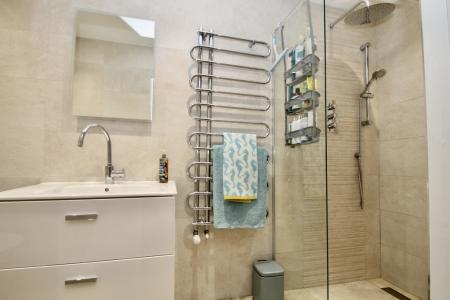 En suite shower room