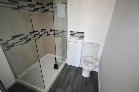 Ensuite shower room