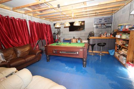 Double garage used a