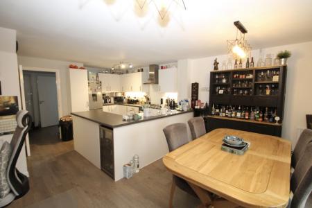Kitchen / family roo
