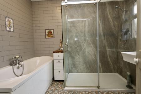 Family bathroom