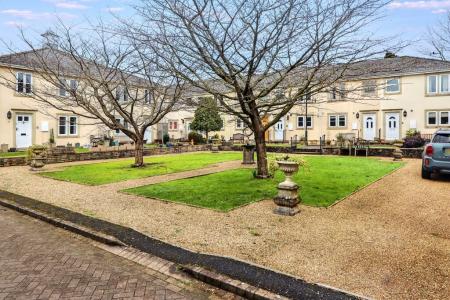 Communal garden to t