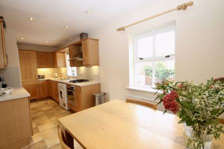 Kitchen diner