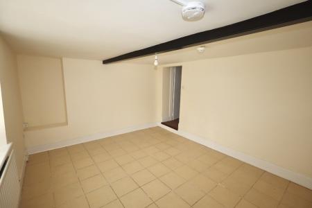 Sitting room / bedro