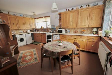 Kitchen diner