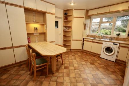 Kitchen breakfast ro