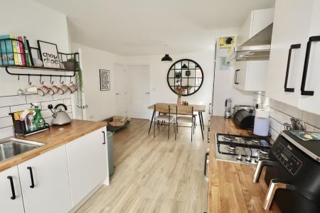 Kitchen / dining roo