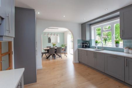 Kitchen through to d