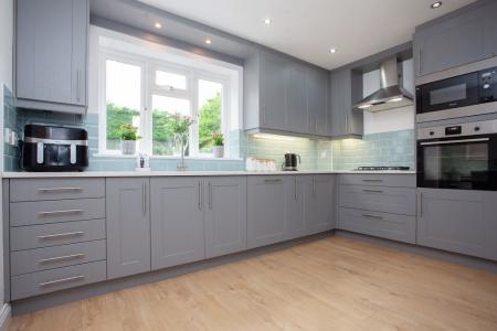 AC 4 Kitchen 5