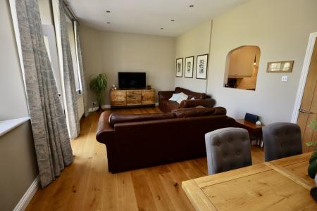 Sitting room diner