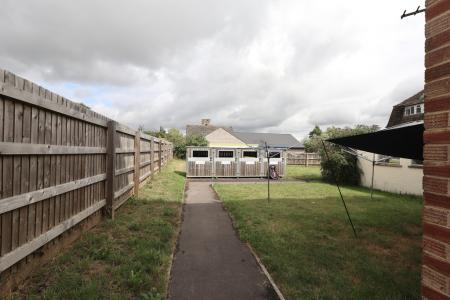 Communal bin store