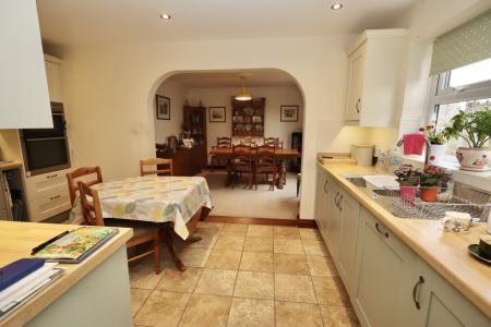 Kitchen through to d