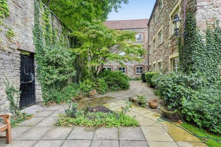 Communal gardens