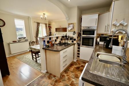 Kitchen diner